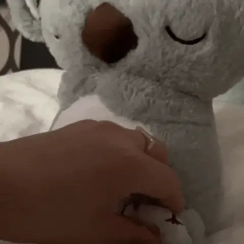 Hushie™ | Anti-Anxiety Breathing Toy for Stress-Free Nights - Image 9
